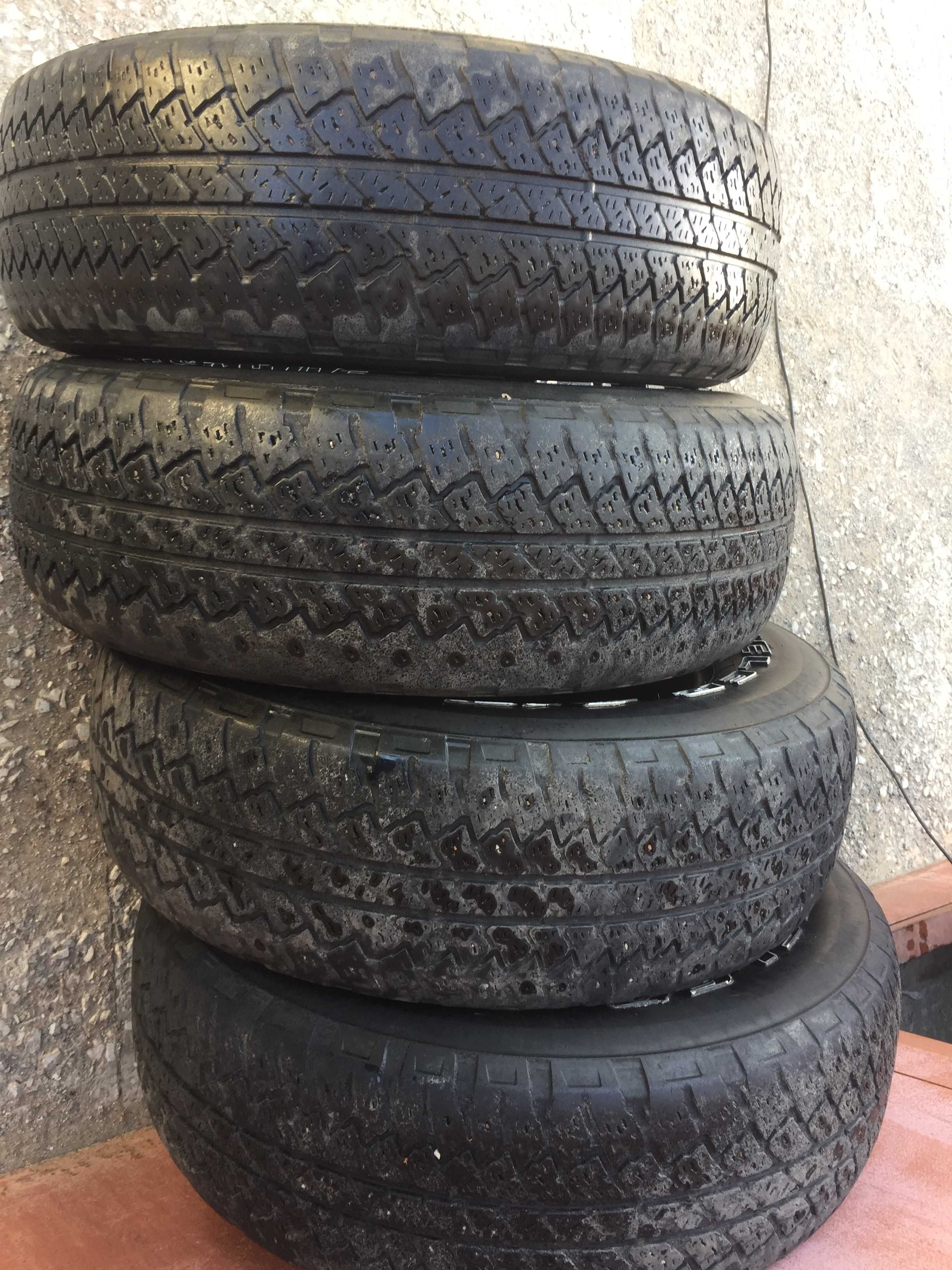 Комплект летних шин бу 255/70R18