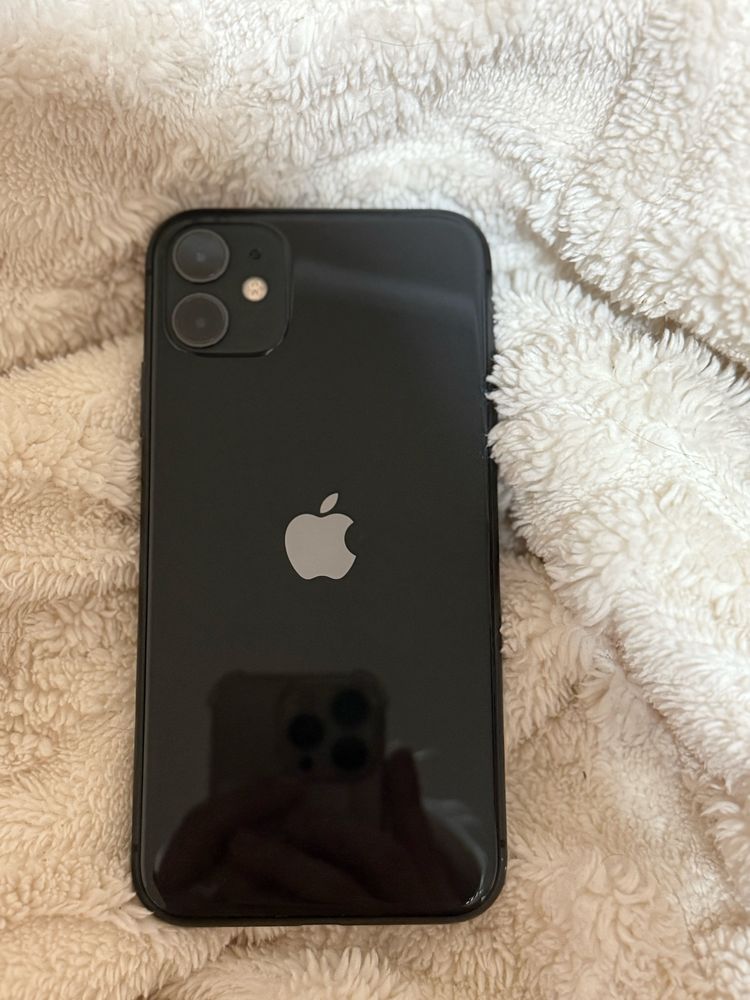 Iphone 11 в отличном состаянии