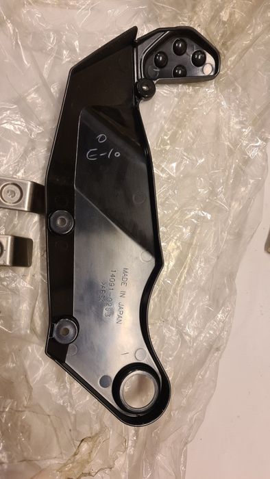 Far cu plastic stanga dreapta carene Kawasaki Z750  2004 - 2006