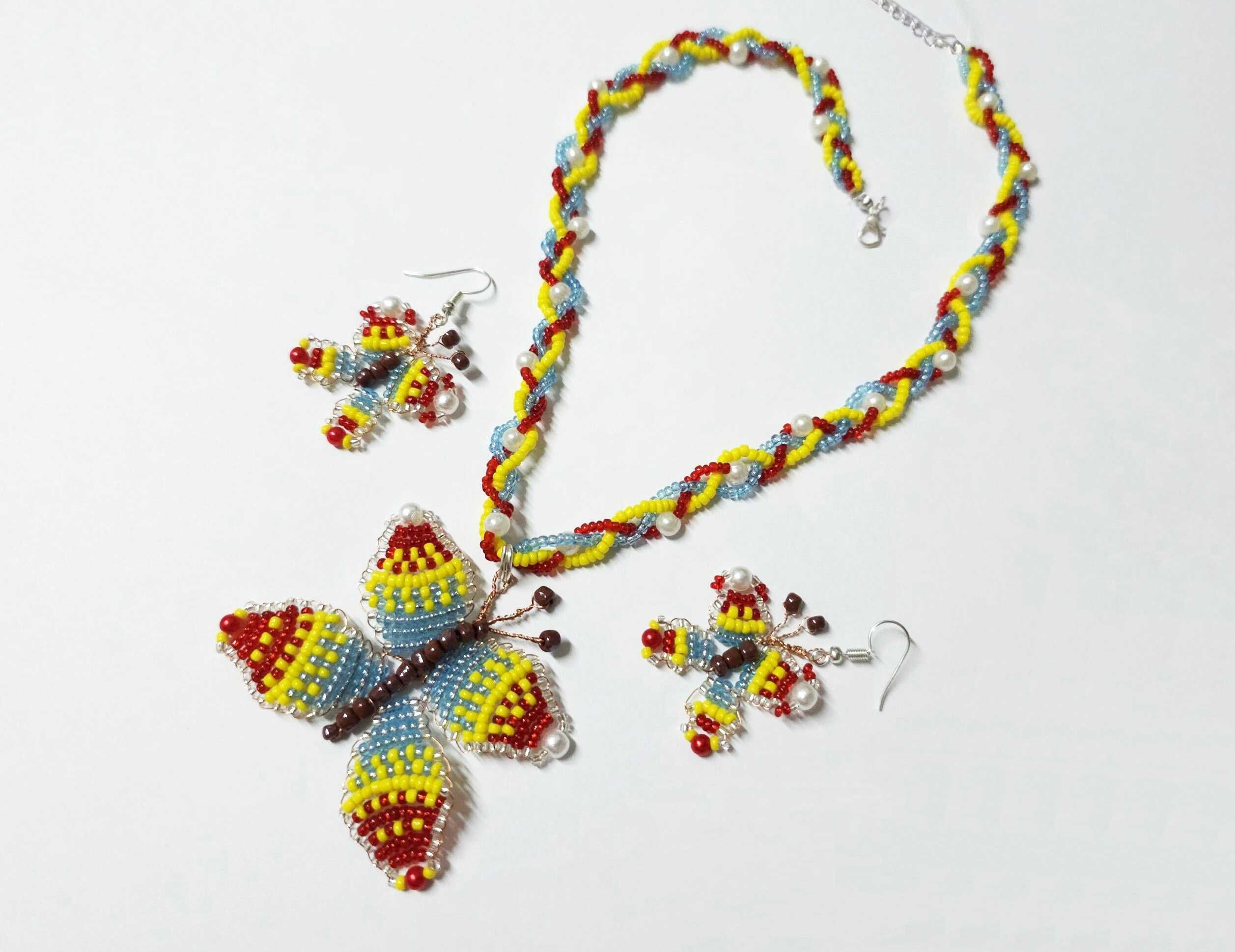 Set fluturasi tricolori, veseli, colier si cercei, unicat margele