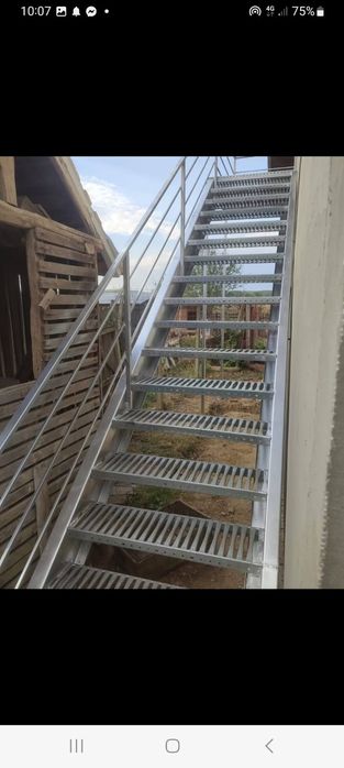 Scări metalice industriale