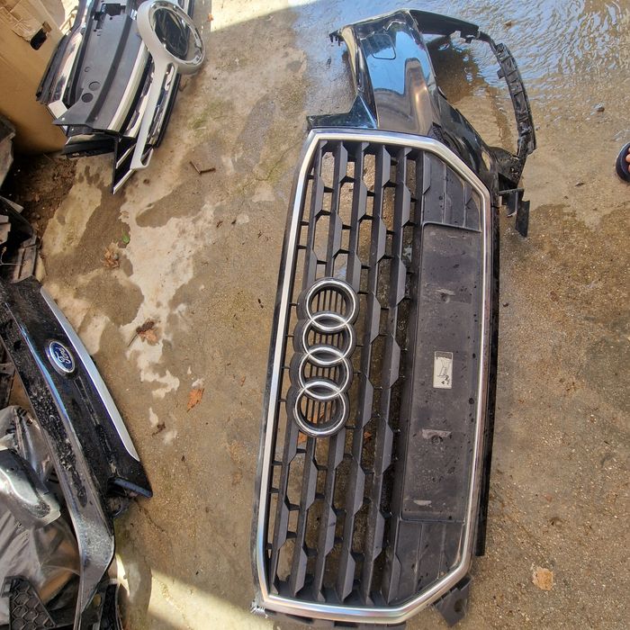 Audi Q2 s-line решетка с предна броня лява част