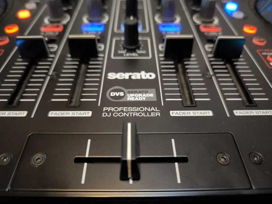 Consola DJ Denon mc 7000 mc7000