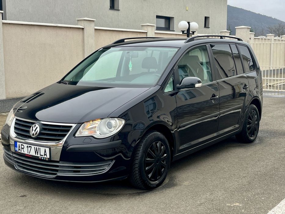 VW Touran an 2008 eur 4 motor 1.9 diesel 6+1 trepte