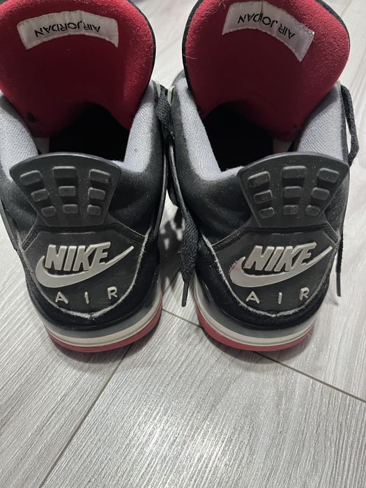 Air Jordan Retro 4 Bred size 43