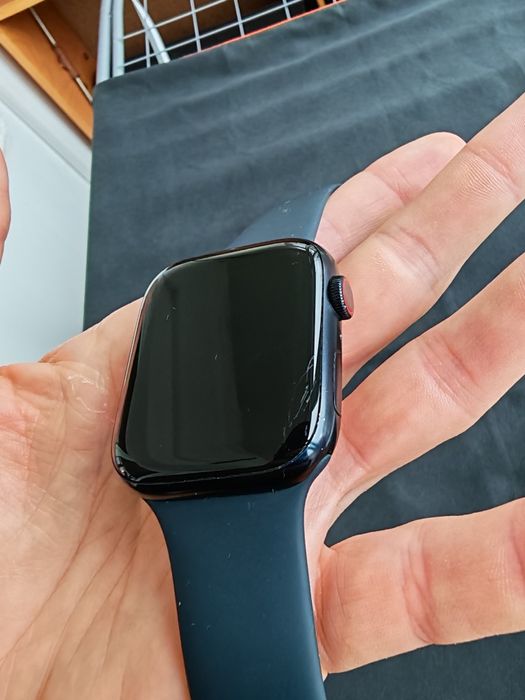 Apple Watch 8 45 mm LTE