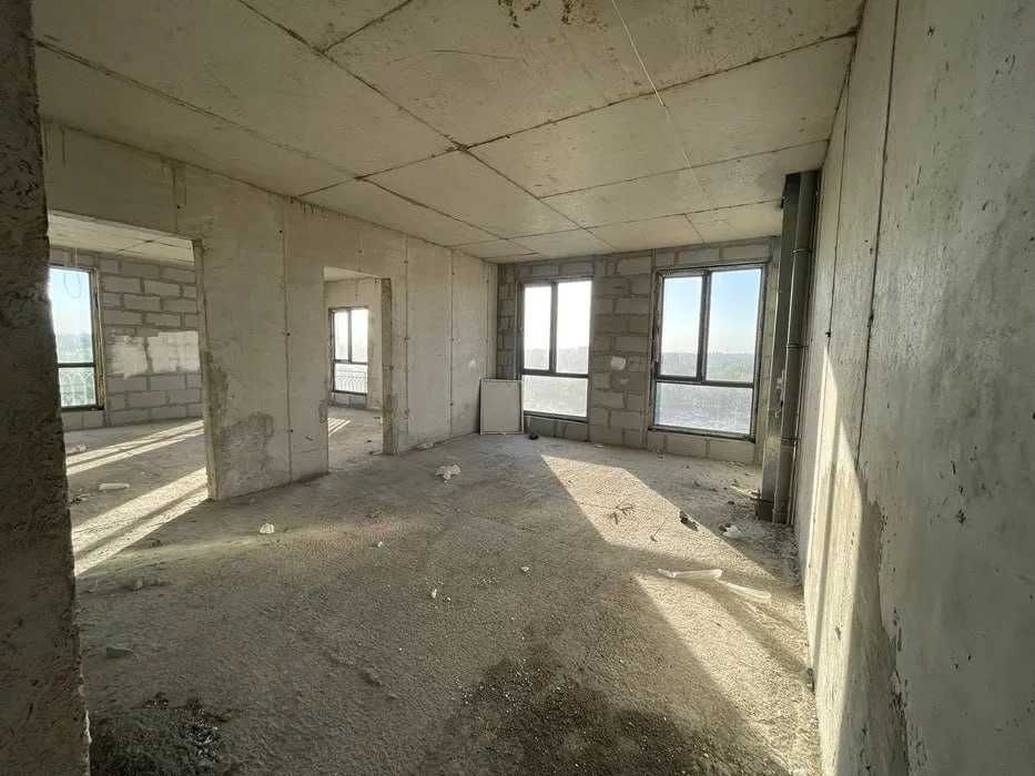 Charx Novza 3х комнатная квартира коробка 80м2 Срочно продается: