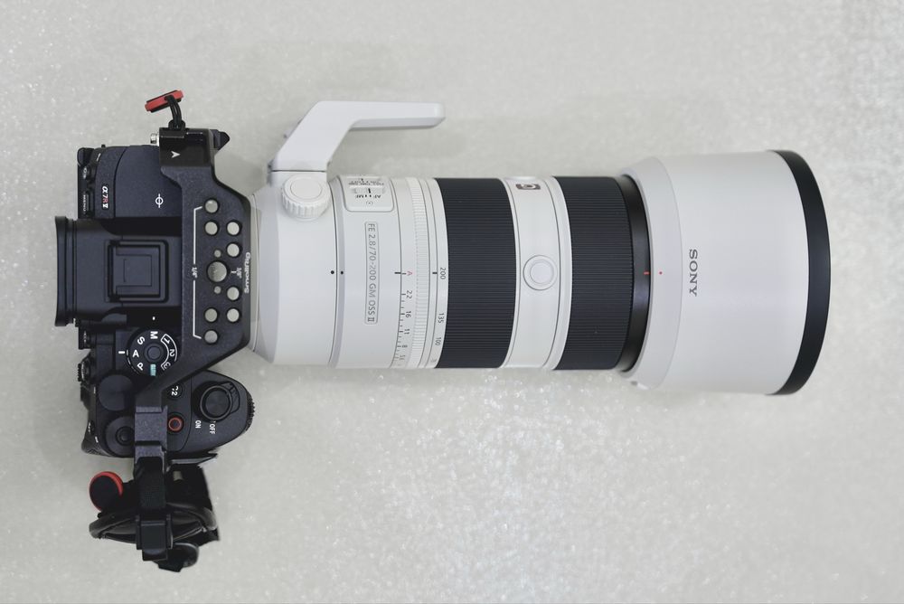Sony A7R 5 vs FE 2.8 / 70-200GM II SmallRig