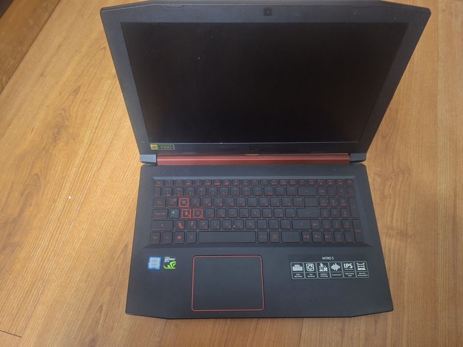 Геймърски лаптоп Acer Nitro 5 AN515-52 15 инча