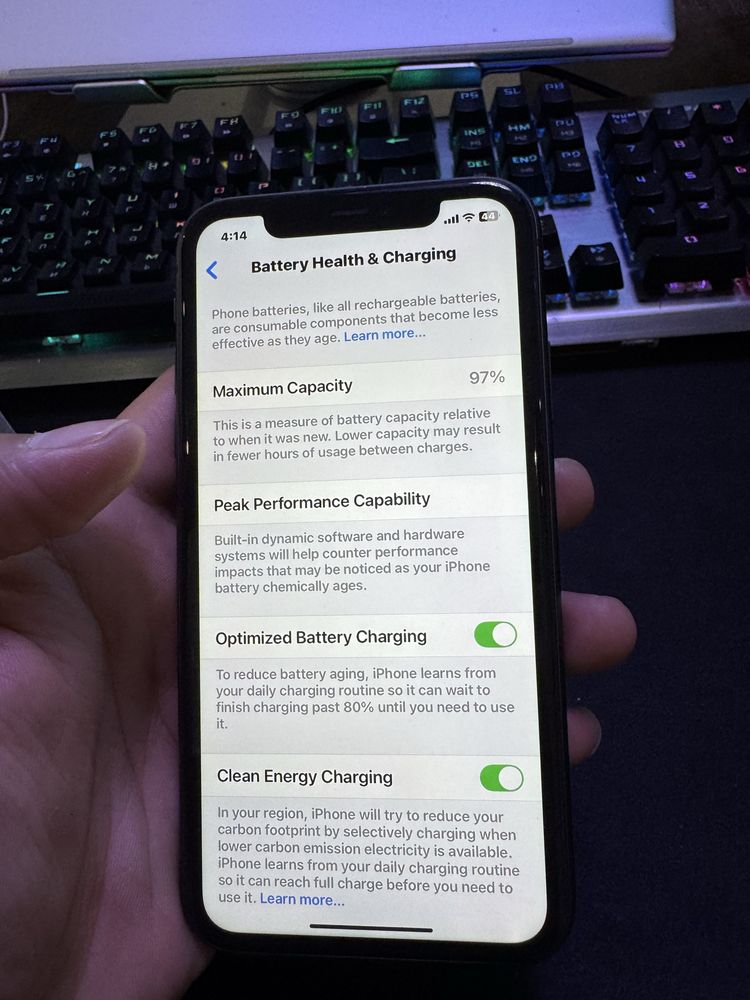 Iphone 11  urganch