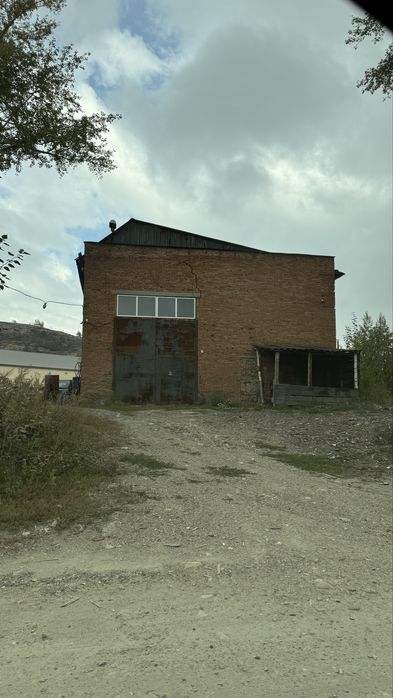 Сдам в аренду гаражный бокс.