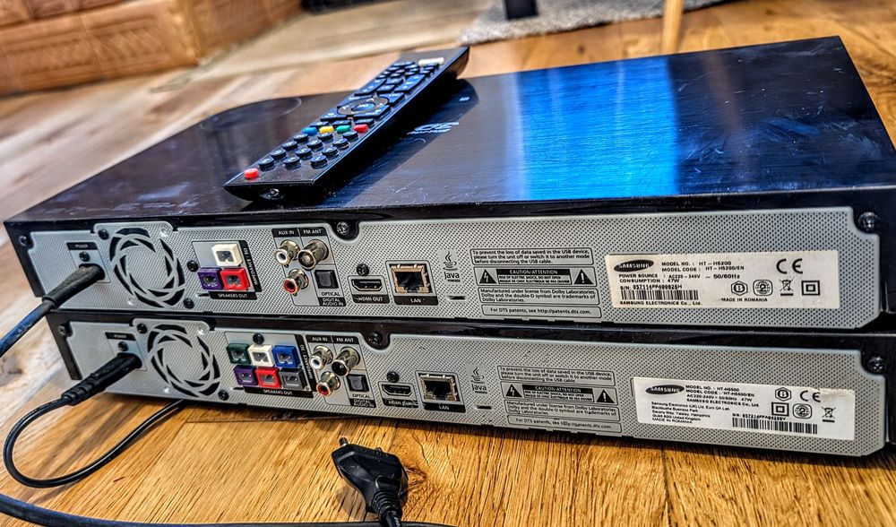 Samsung HT-H5500 și HT-H5200 Blu Ray Home Theater
