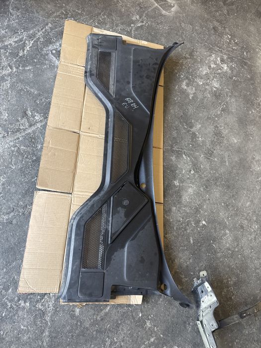 Grila baie Parbriz Motor Audi A8 D4 Volan Stanga