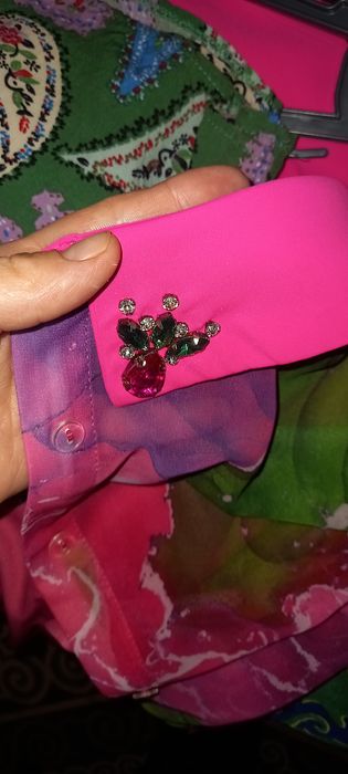 Продам тройкув отличного качества и цвета.