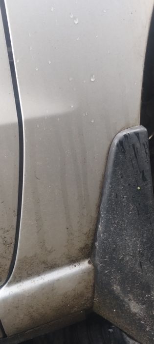 Vand aripi mazda 5