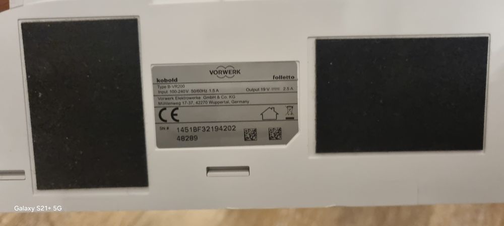 Aspirator robot Vorwerk Kobold VR200