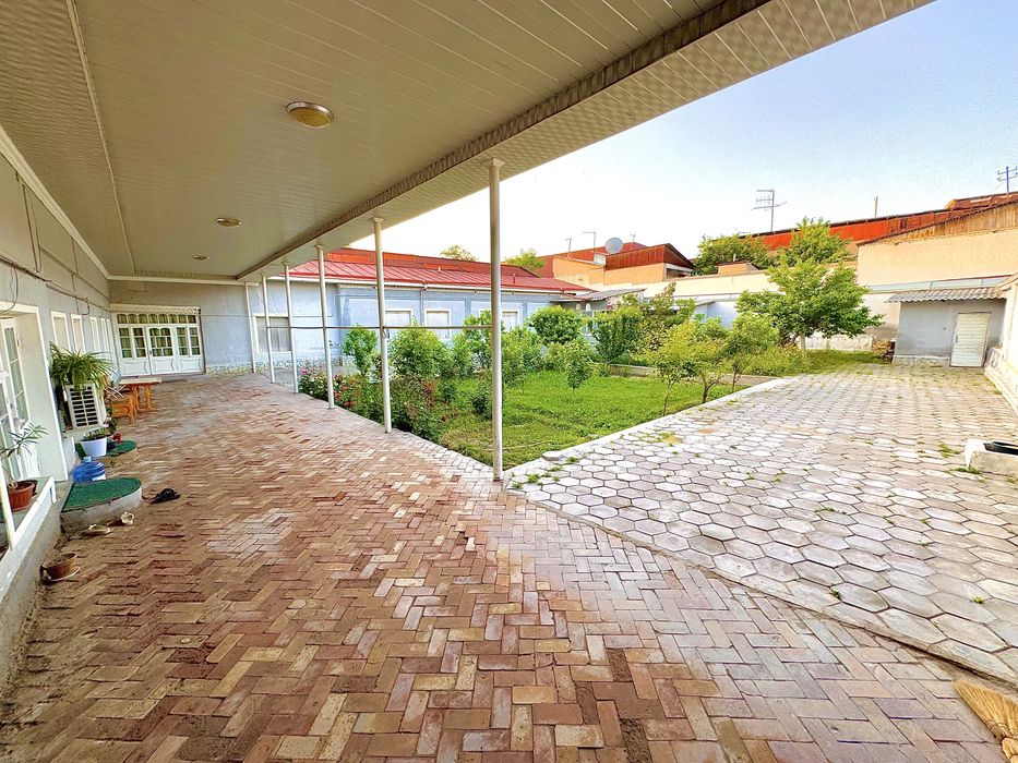 Uy sotiladi 10,5 SOTOK