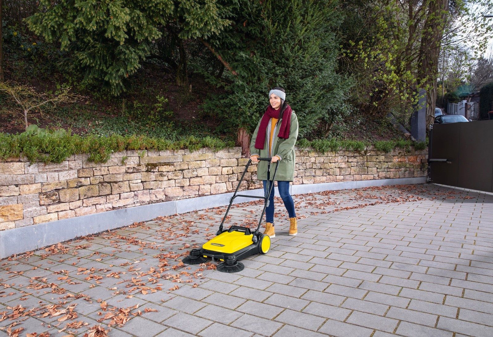 Подметальная машина KARCHER S 4 Twin