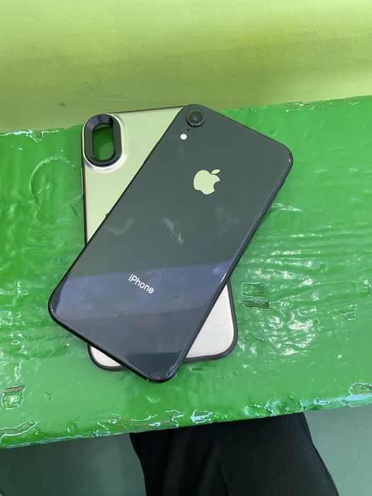 Айфон хр срочно.