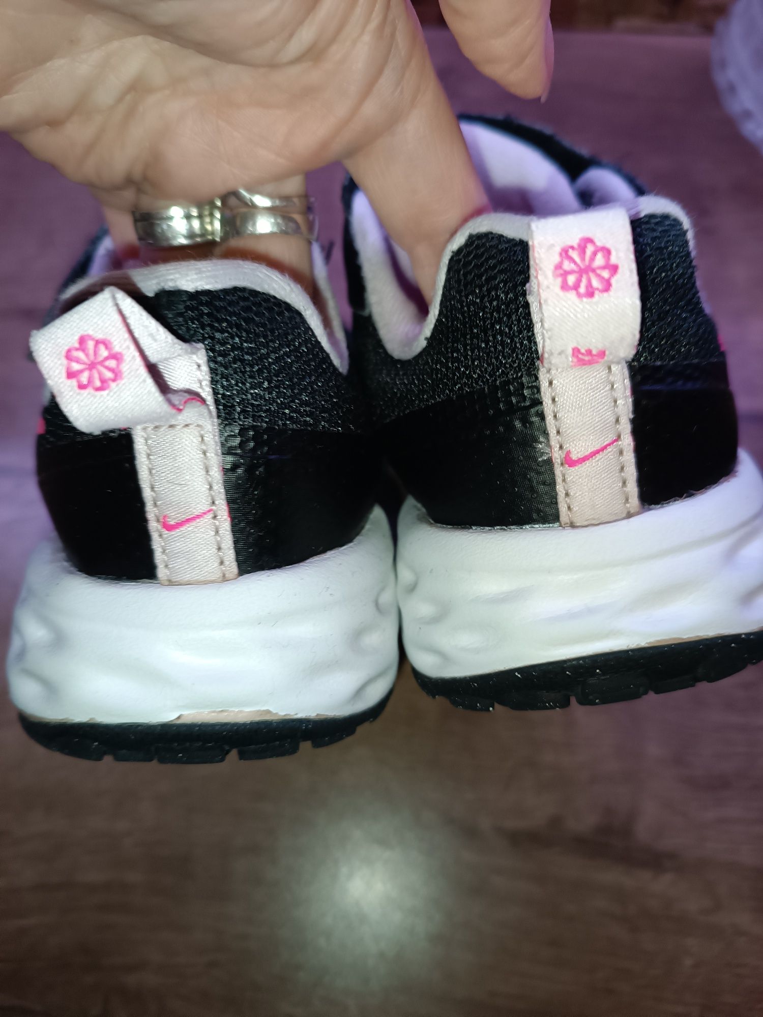 Маратонки Nike 30 номер