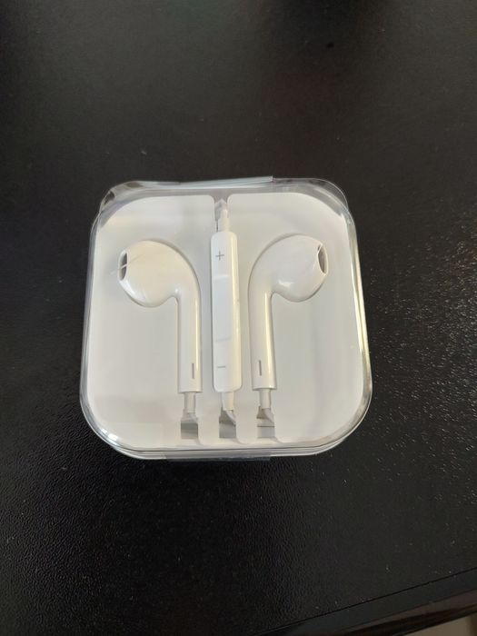 In ear cu cablu 3,5mm si reglare volum