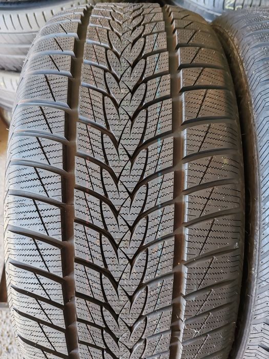 2 anvelope 265 45 20