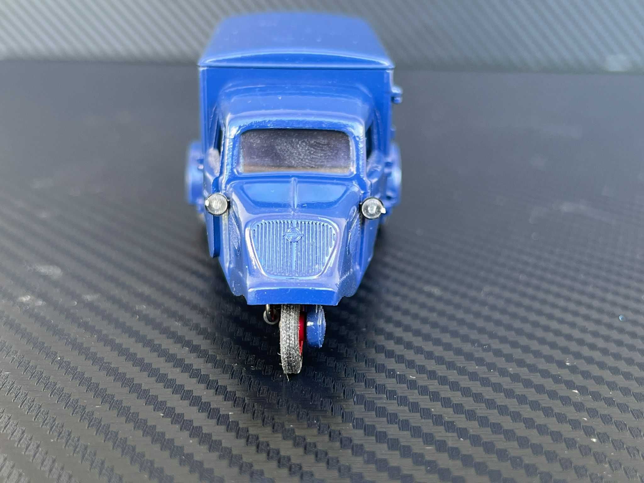 Macheta 1/43 Schuco Tempo Hanseat