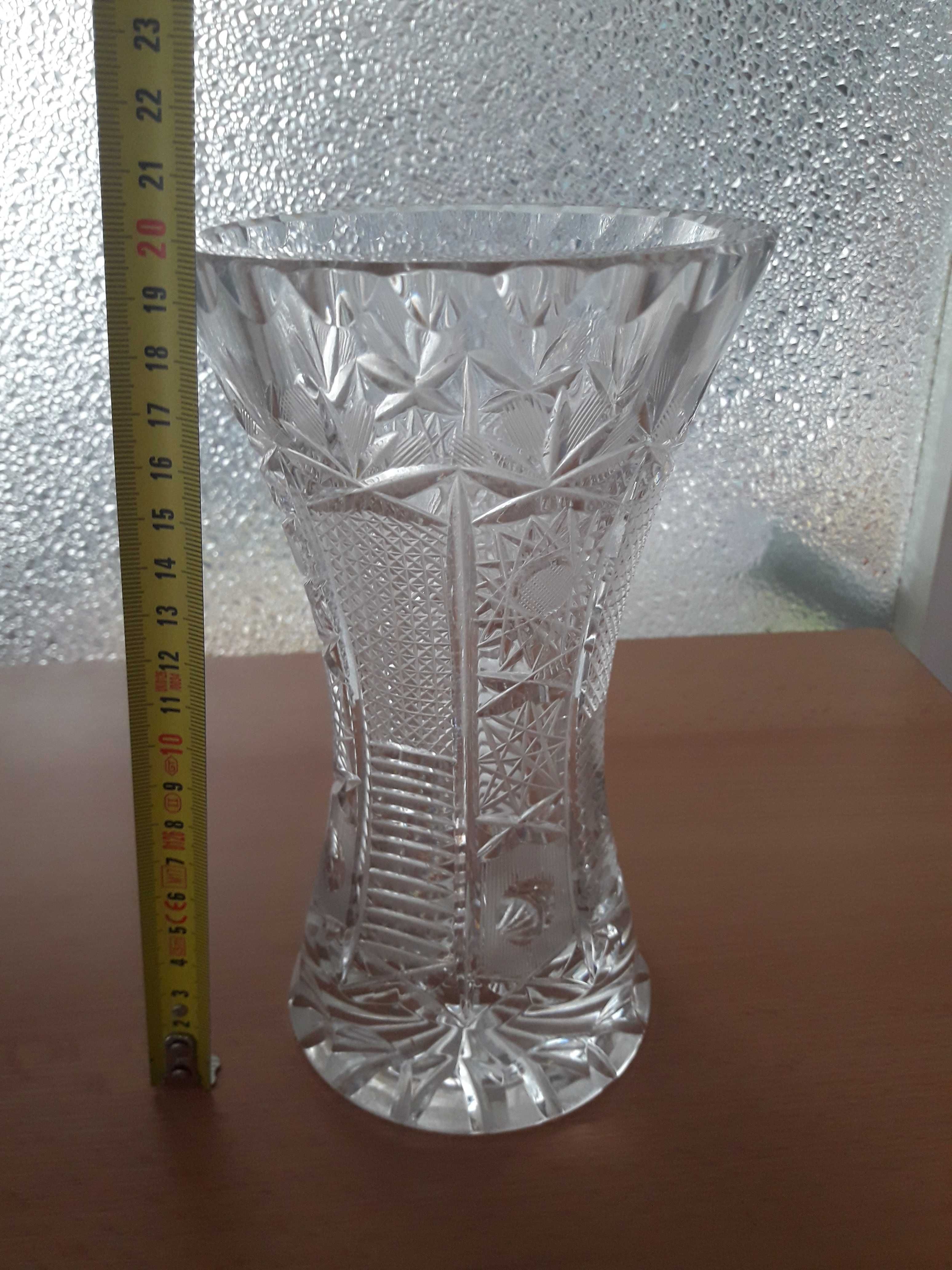 кристална ваза                                             .