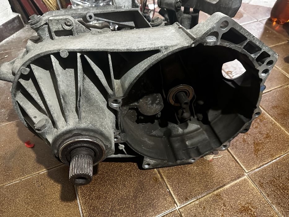 Скоростна кутия за VW Transporter T5 1.9TDI
