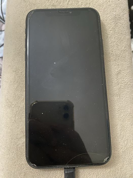Продам iPhone xR 64gb