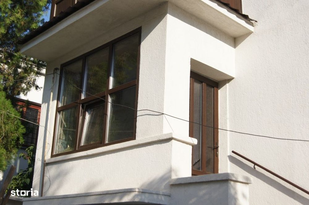 TITULESCU - langa Clinica 32 vanzare casa 230 mp