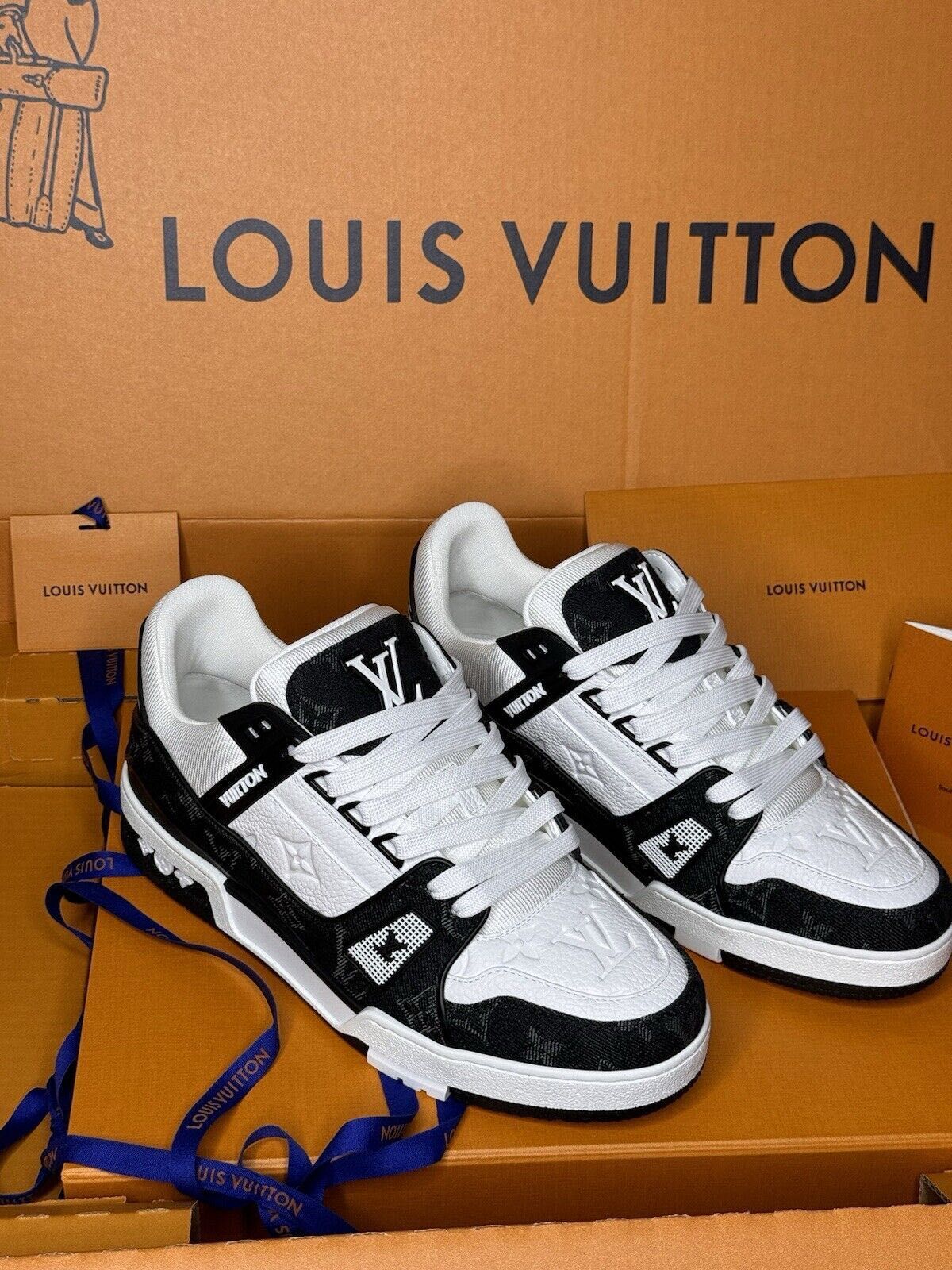 Louis Vuitton Trainer Black Low Adidasi Unisex - REDUCERE