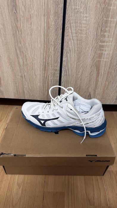 Vând adidași Mizuno volei noi! PACHET 2 perechi! 1+1