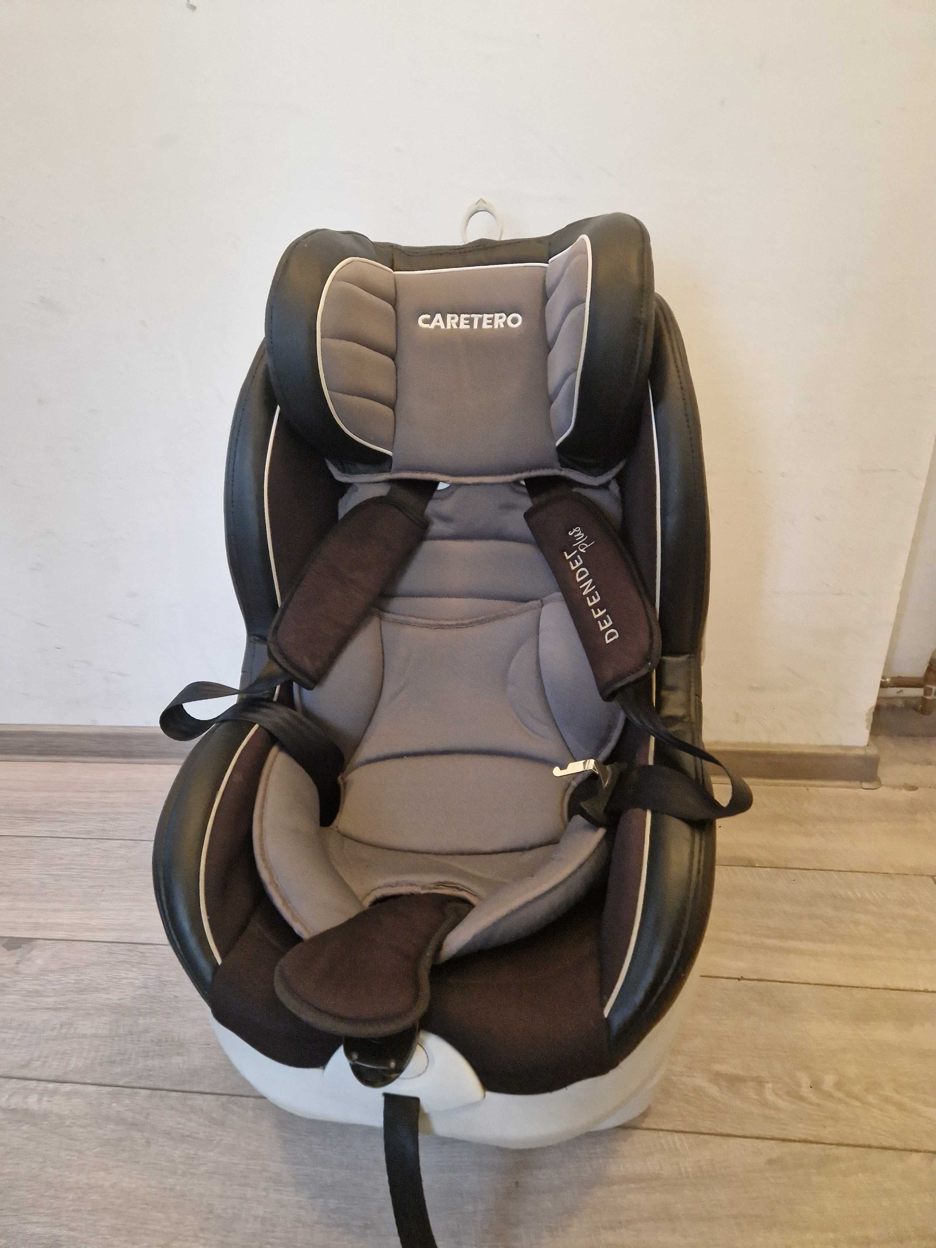 Scaun auto cu isofix