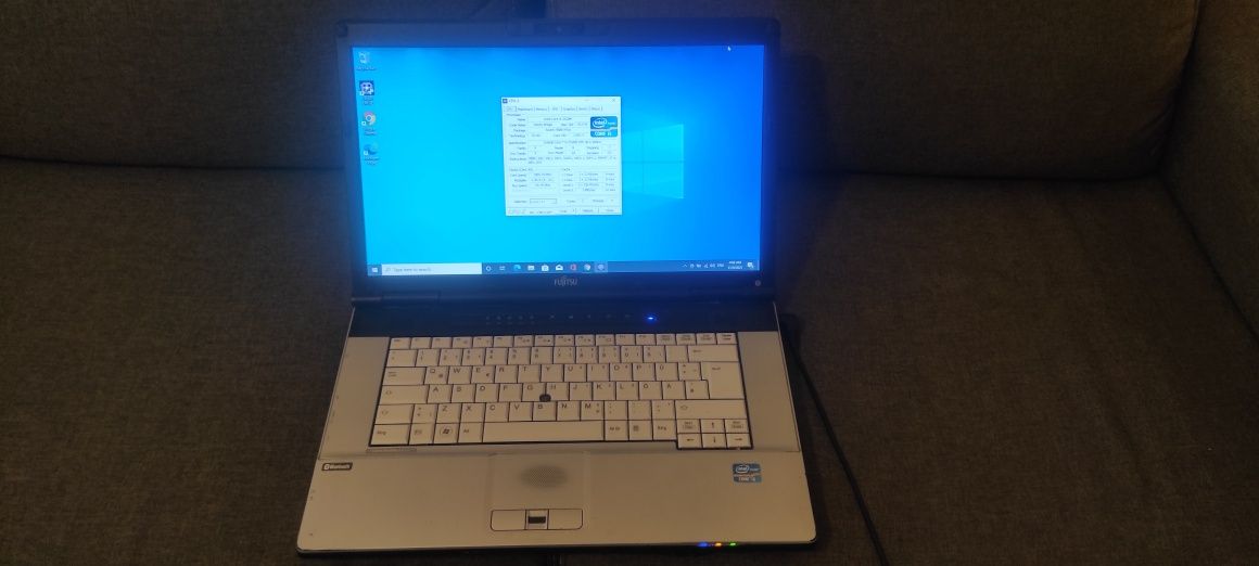 Fujitsu lifebook E751 SSD 256GB CORE I5 5GB RAM