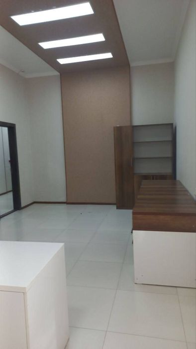 Катта офис арендага берилади