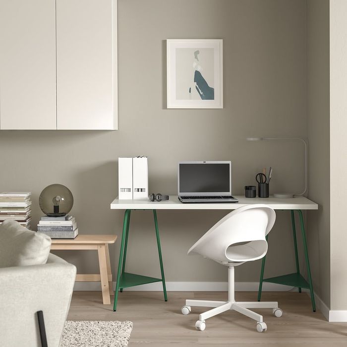 Birou Ikea + unitate depozitare