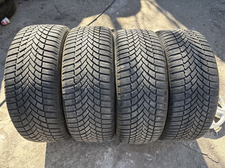 Bridgestone Blizzak 235/50/19 - зимни гуми