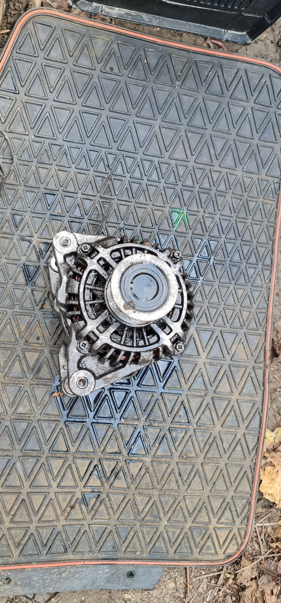 Alternator Mazda 6 2.0 Diesel RF7J