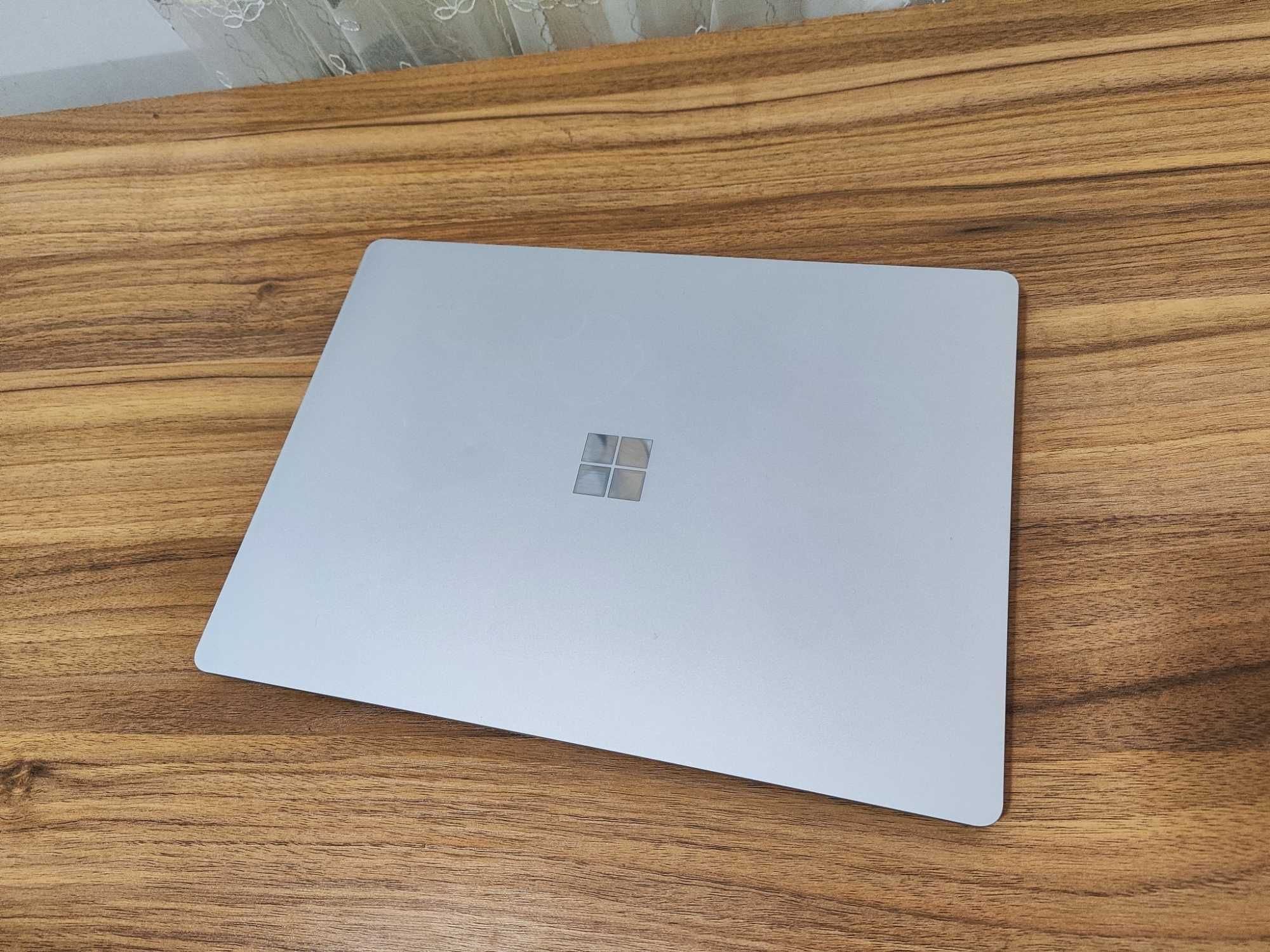 Microsoft Surface Laptop 4