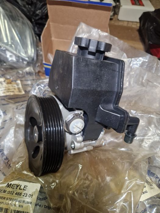 НОВИ Хидравлични помпи за Мерцедес Вито, Виано, W211 хидравлична помпа