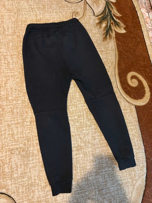 pantaloni adidas negrii