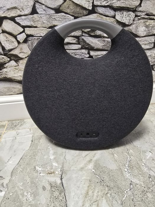 Harman kardon onyx studio 5