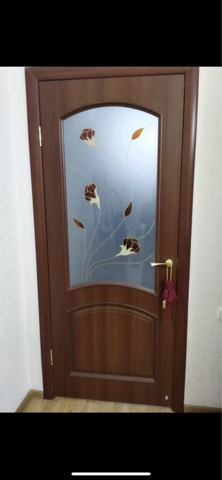Продам двери комнатные зальные