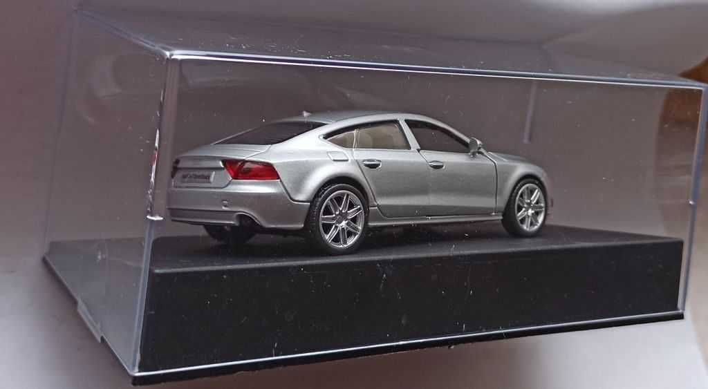 Macheta Audi A7 Sportback Type 4G8 2011 silver - MSZ 1/43