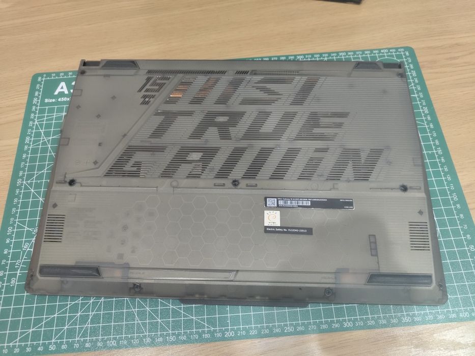 Игровой MSI Cyborg 15: i7-12650H / RTX 4050 / 16GB. Состояние нового!