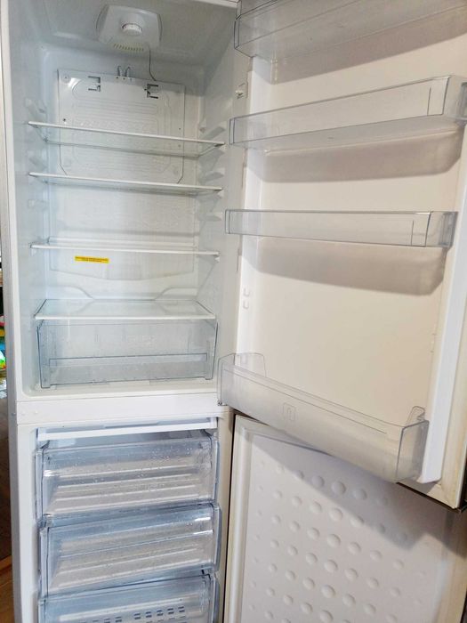 Frigider cu congelator BEKO
