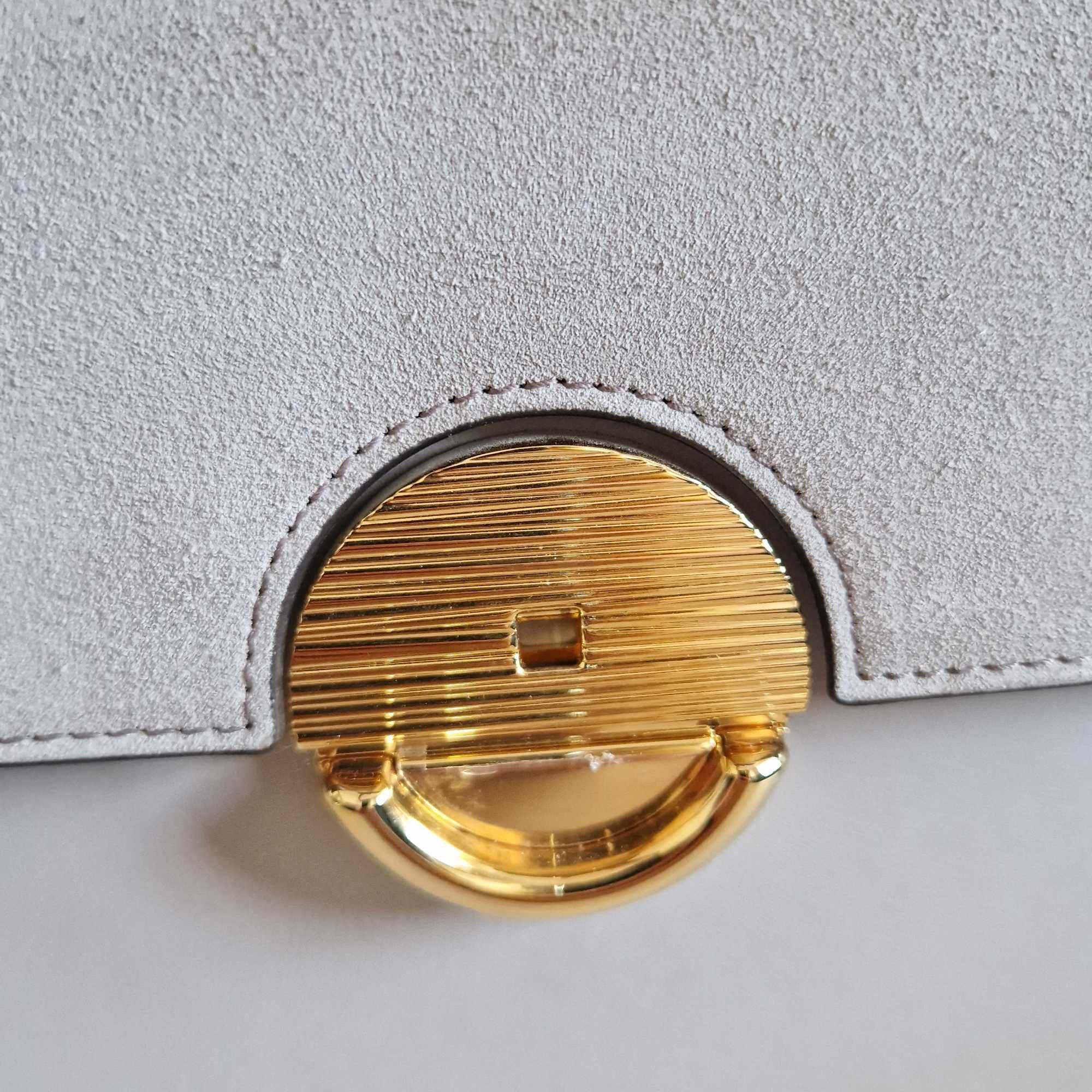 Geanta FURLA SFERA S Top Handle

Culoare Vaniglia