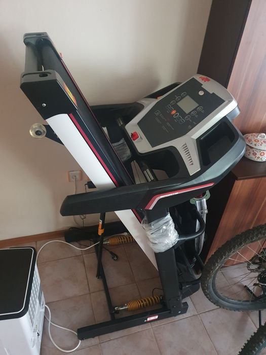 Бягаща пътека sportfit 14км/ч, 110кг, 2.75 HP.