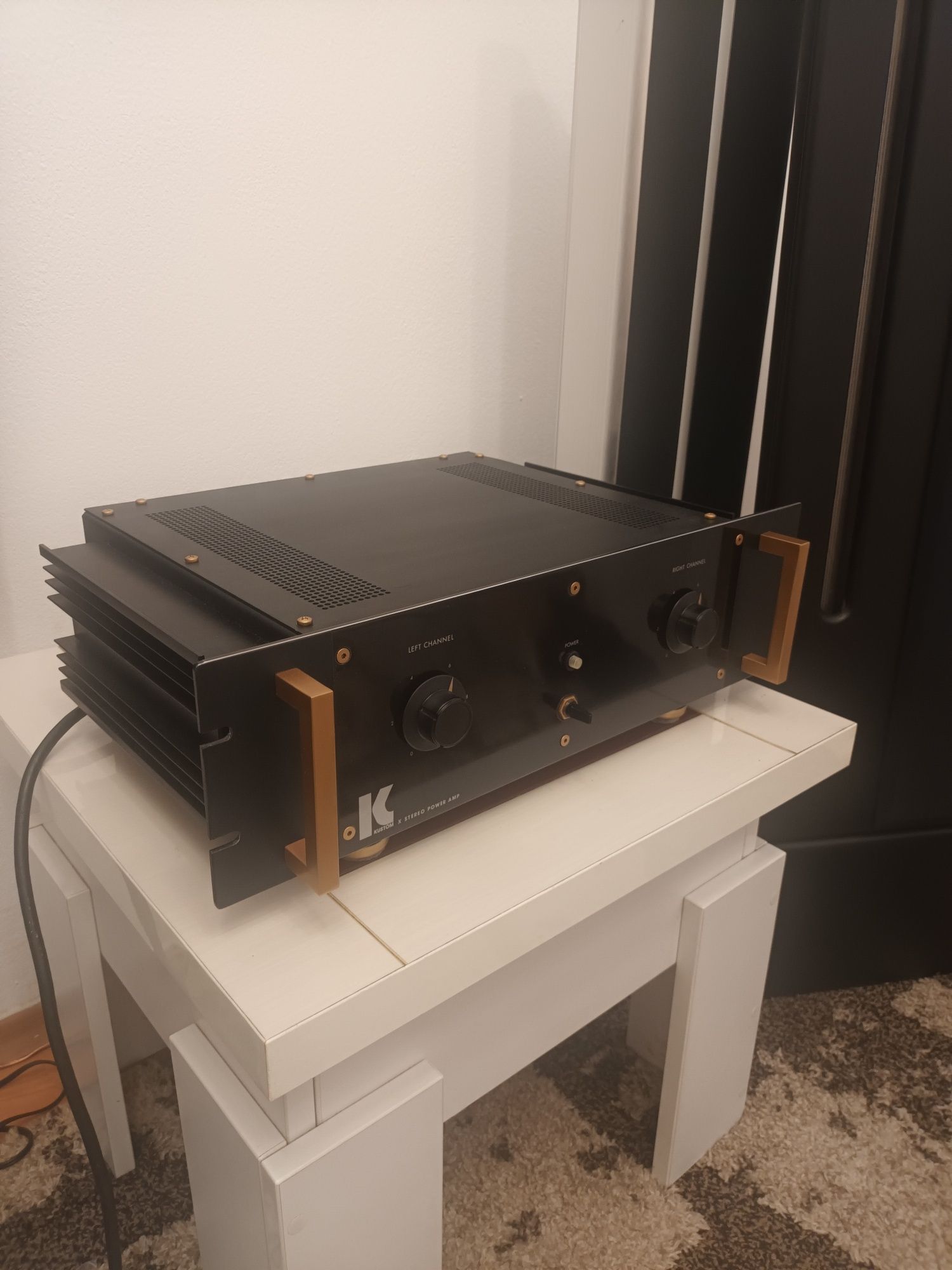 Amplificator putere usa fabricatie 1970 germaniu impecabila high end